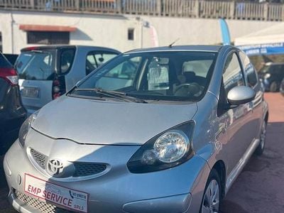 Usata Toyota Aygo Sol 54 CV (39 kW) 2006 Grigio Utilitaria