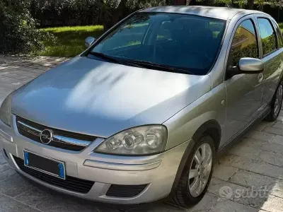 Usata Opel Corsa Club 75 CV (55 kW) 2006 Grigio Utilitaria