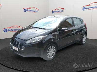 Usata Ford Fiesta Business Edition 95 CV (69 kW) 2015 Nero Utilitaria