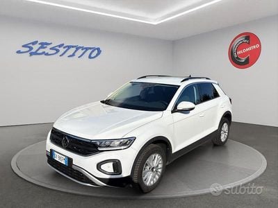 Usata VW T-Roc Life 150 CV (110 kW) 2022 Bianco SUV