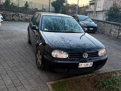 Usata VW Golf IV 1998 Nero Utilitaria