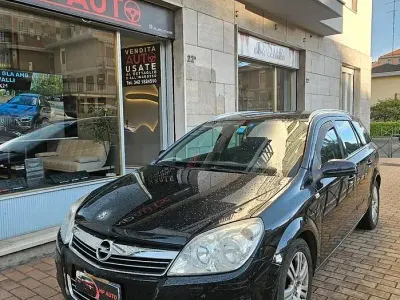 Occasion Opel Astra Cosmo 101 ch (74 kW) 2007 Noir Berline