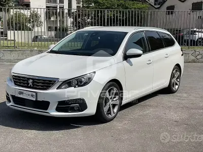 Usata Peugeot 308 Allure 131 CV (96 kW) 2019 Bianco Station wagon