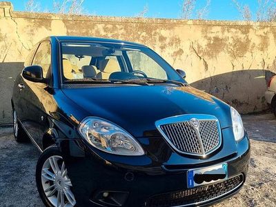 Usata Lancia Ypsilon 75 CV (55 kW) 2010 Nero Utilitaria