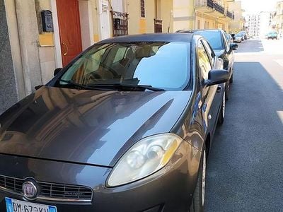 Usata Fiat Bravo 120 CV (88 kW) 2008 Marrone Utilitaria
