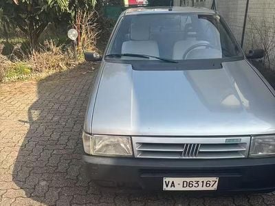 Occasion Fiat Uno 45 ch (33 kW) 1993 Gris Citadine