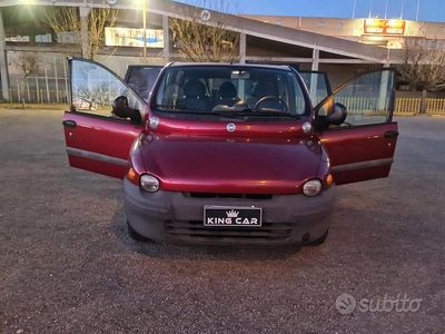 Usata Fiat Multipla 103 CV (75 kW) 2001 Rosso Monovolume