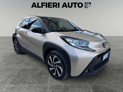 Usata Toyota Aygo X Trend 72 CV (52 kW) 2025 Beige SUV