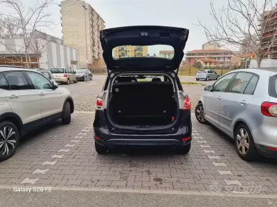 Usado Ford B-MAX 90 CV (66 kW) 2012 Negro Monovolumen