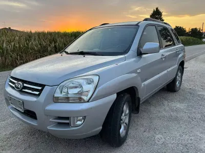 Usata Kia Sportage Active 112 CV (82 kW) 2005 Grigio SUV