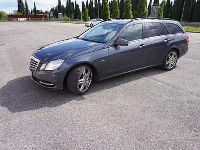 Usata Mercedes E350 Elegance 265 CV (194 kW) 2011 Grigio Station wagon