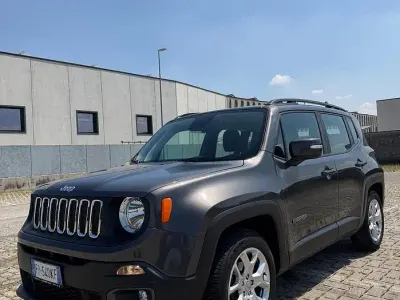 Usata Jeep Renegade Limited 140 CV (102 kW) 2018 Grigio SUV
