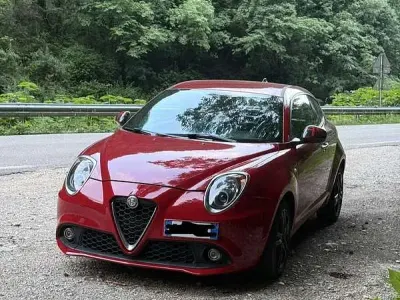 Usata Alfa Romeo MiTo 90 CV (66 kW) 2017 Rosso Utilitaria
