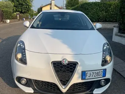 Usata Alfa Romeo Giulietta 120 CV (88 kW) 2017 Grigio Utilitaria