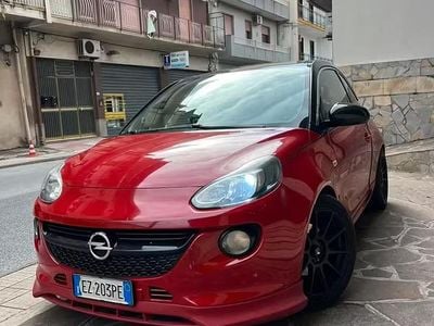 Usata Opel Adam 130 CV (95 kW) 2015 Rosso Utilitaria