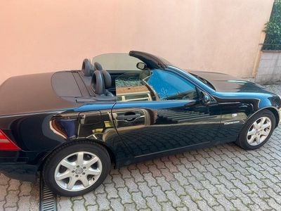 Usata Mercedes SLK200 192 CV (141 kW) 1998 Nero Cabrio