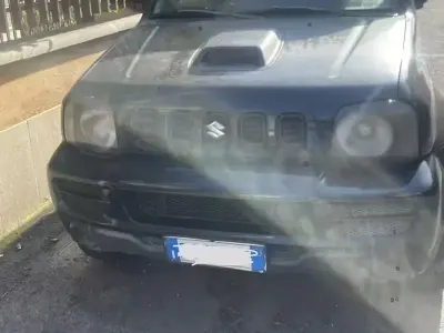 Usata Suzuki Jimny 86 CV (63 kW) 2008 Nero SUV
