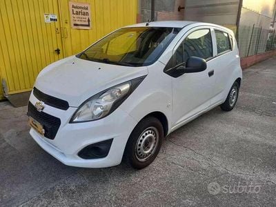 Begagnad Chevrolet Spark 68 HK (50 kW) 2013 Vit Halvkombi