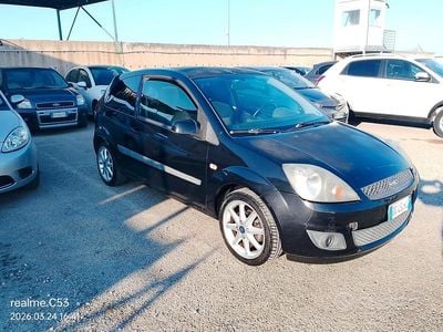 Usata Ford Fiesta 75 CV (55 kW) 2007 Blu Utilitaria