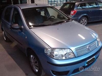 Usata Fiat Punto 77 CV (56 kW) 2010 Utilitaria