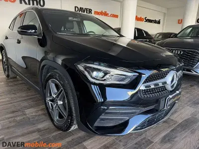 Usata Mercedes GLA180 Premium 116 CV (85 kW) 2021 Nero SUV