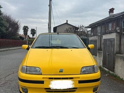 Brugt Fiat Punto 2024 Gul Cabriolet