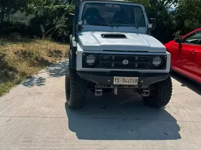 Usata Suzuki Samurai 64 CV (47 kW) 1989 Grigio SUV