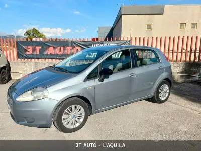 Usata Fiat Grande Punto Active 75 CV (55 kW) 2006 Grigio Utilitaria