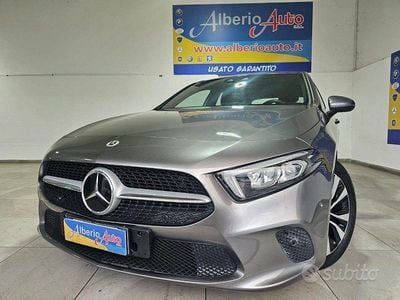 Usata Mercedes A180 Business 116 CV (85 kW) 2021 Grigio Berlina