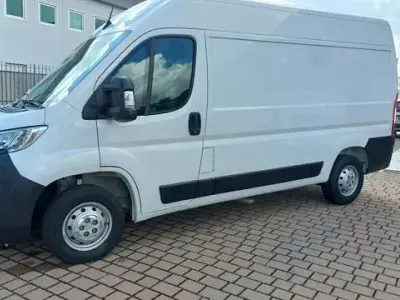 Usata Opel Movano S 140 CV (102 kW) 2023 Bianco Furgone