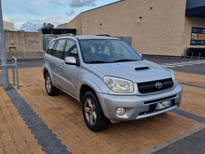 usata Toyota RAV4 RAV4.com 2.0 Tdi D-4D cat 5 porte