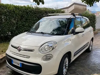 Usata Fiat 500L Living 105 CV (77 kW) 2014 Bianco Monovolume