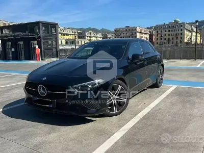 Usata Mercedes A180 Advanced 136 CV (100 kW) 2025 Nero Utilitaria