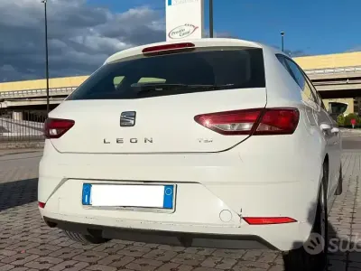 Usata Seat Leon 110 CV (80 kW) 2017 Bianco Berlina