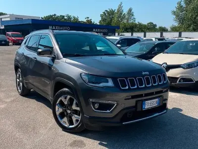 Usata Jeep Compass Limited 120 CV (88 kW) 2019 Grigio SUV