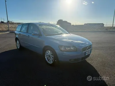Usata Volvo V50 136 CV (100 kW) 2004 Bluazzurro Station wagon