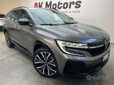 Usata Renault Espace Iconic 131 CV (96 kW) 2023 Grigio scuro SUV