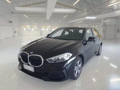 Usata BMW 118 Advantage 150 CV (110 kW) 2021 Nero Utilitaria