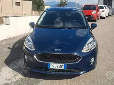 Usata Ford Fiesta 86 CV (63 kW) 2019 Blu Utilitaria