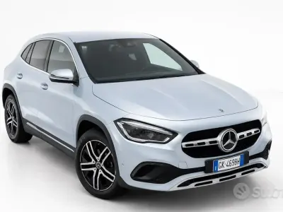 Usata Mercedes GLA220 190 CV (139 kW) 2022 Grigio SUV