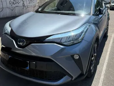 Usata Toyota C-HR