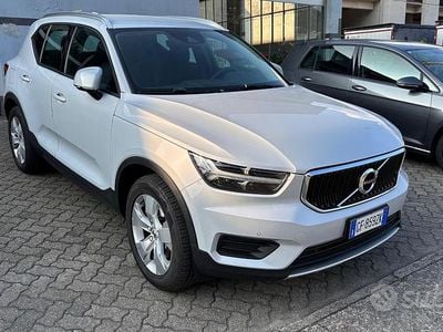 Occasion Volvo XC40 Momentum 129 ch (94 kW) 2021 Gris SUV