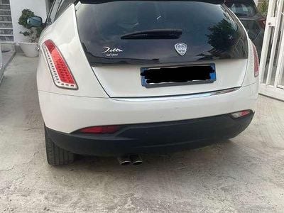 Usata Lancia Delta Gold 120 CV (88 kW) 2011 Utilitaria