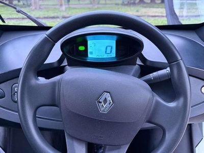 Usado Renault Twizy 8 kW (11 CV) 2016 Blanco Utilitario