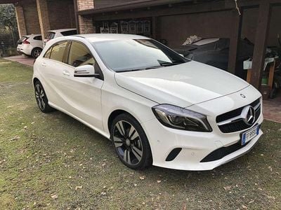Usata Mercedes A180 109 CV (80 kW) 2016 Bianco Berlina