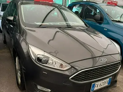 Usata Ford Focus 120 CV (88 kW) 2017 Nero Station wagon