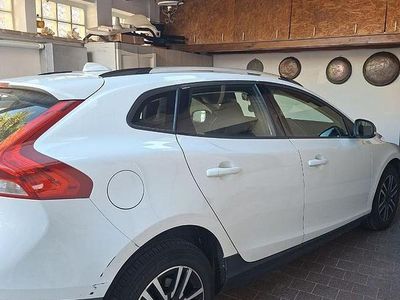 Usata Volvo V40 CC Business Edition 120 CV (88 kW) 2018 Bianco Station wagon