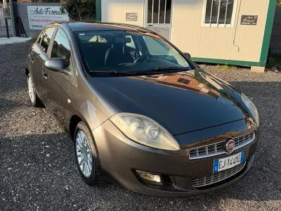 Usata Fiat Bravo Dynamic 90 CV (66 kW) 2011 Grigio Utilitaria