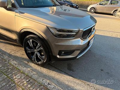 Usata Volvo XC40 262 CV (192 kW) 2022 Marrone SUV