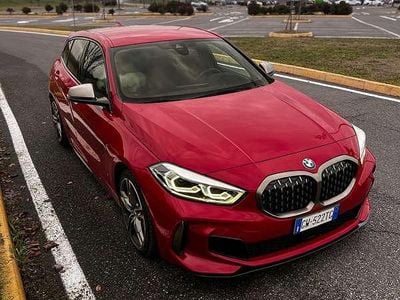 Begagnad BMW M135 306 HK (225 kW) 2019 Röd Halvkombi